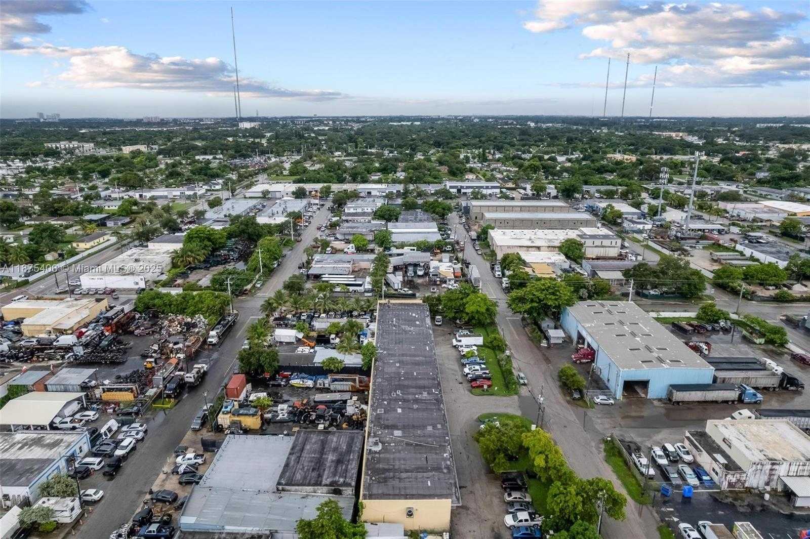 Small Image of 2201 SOUTH WEST 57TH AVE #7 (aka # 2215), West Park Number 33