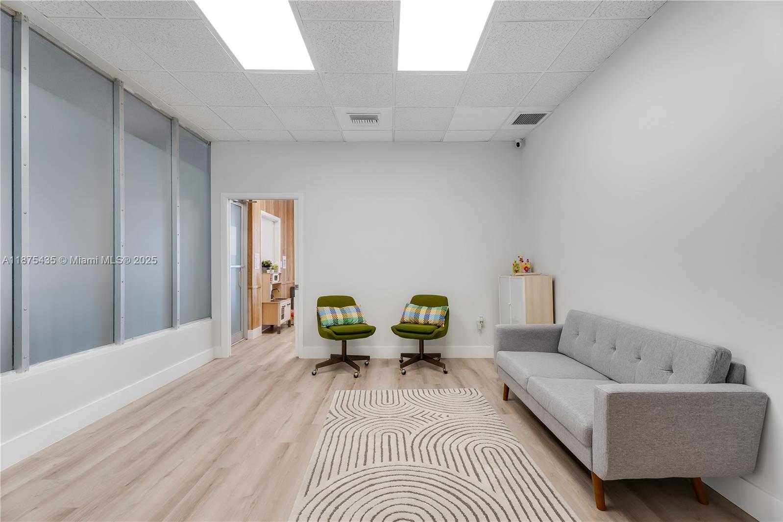 Small Image of 117 MAJORCA AVE, Coral Gables Number 19