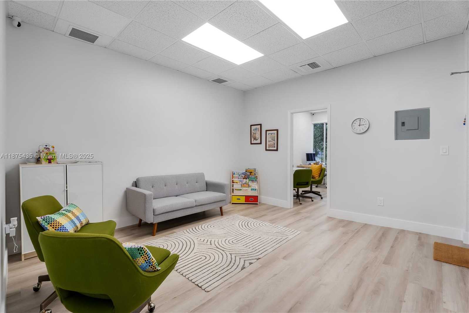 Small Image of 117 MAJORCA AVE, Coral Gables Number 20
