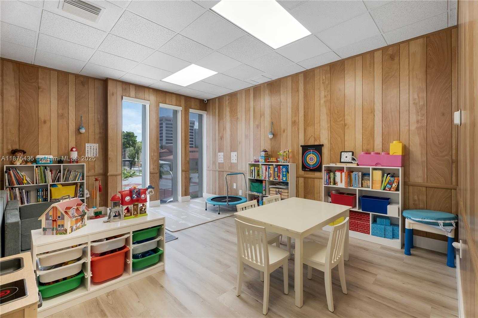 Small Image of 117 MAJORCA AVE, Coral Gables Number 21