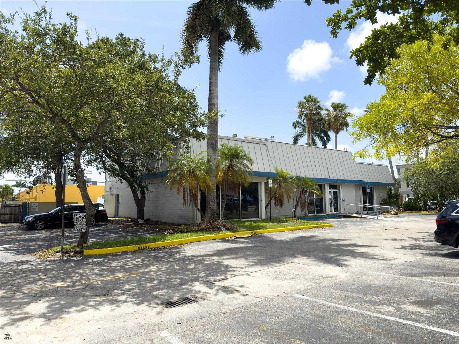 Small Image of 1813 NORTH EAST 163RD ST, North Miami Beach Number 10