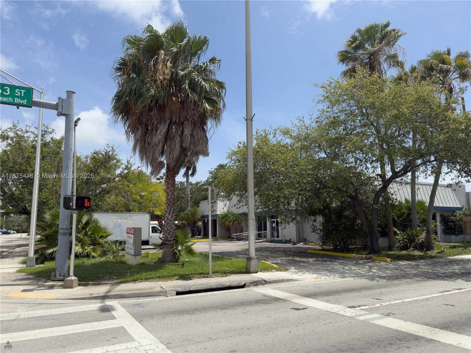 Small Image of 1813 NORTH EAST 163RD ST, North Miami Beach Number 12