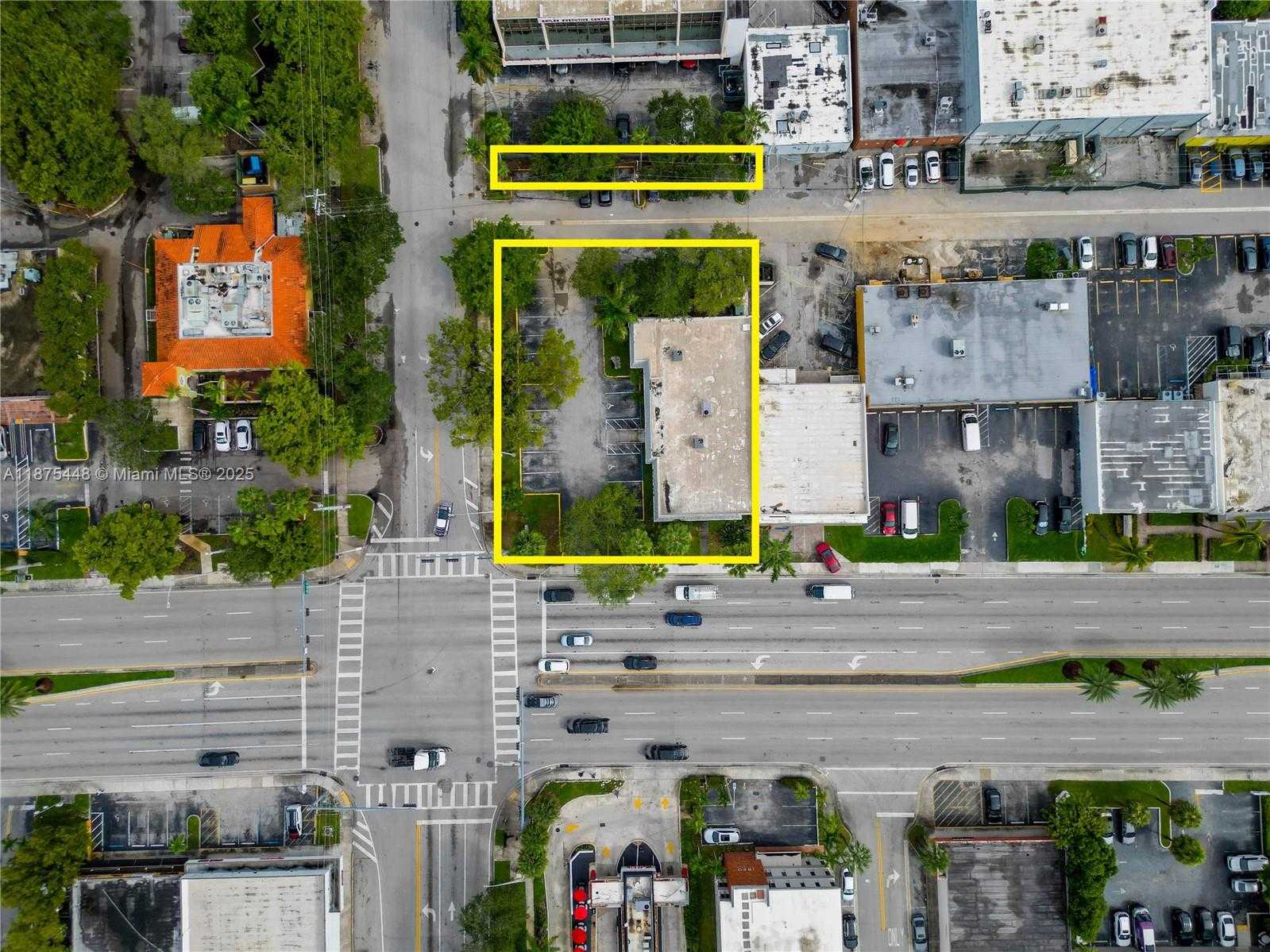 Small Image of 1813 NORTH EAST 163RD ST, North Miami Beach Number 4