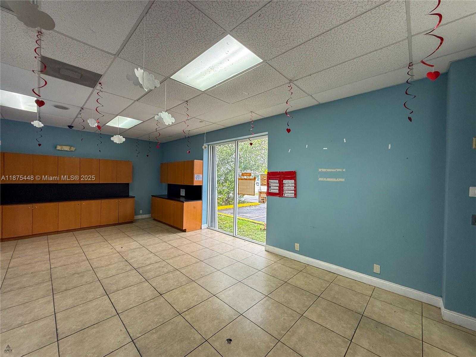Small Image of 1813 NORTH EAST 163RD ST, North Miami Beach Number 6