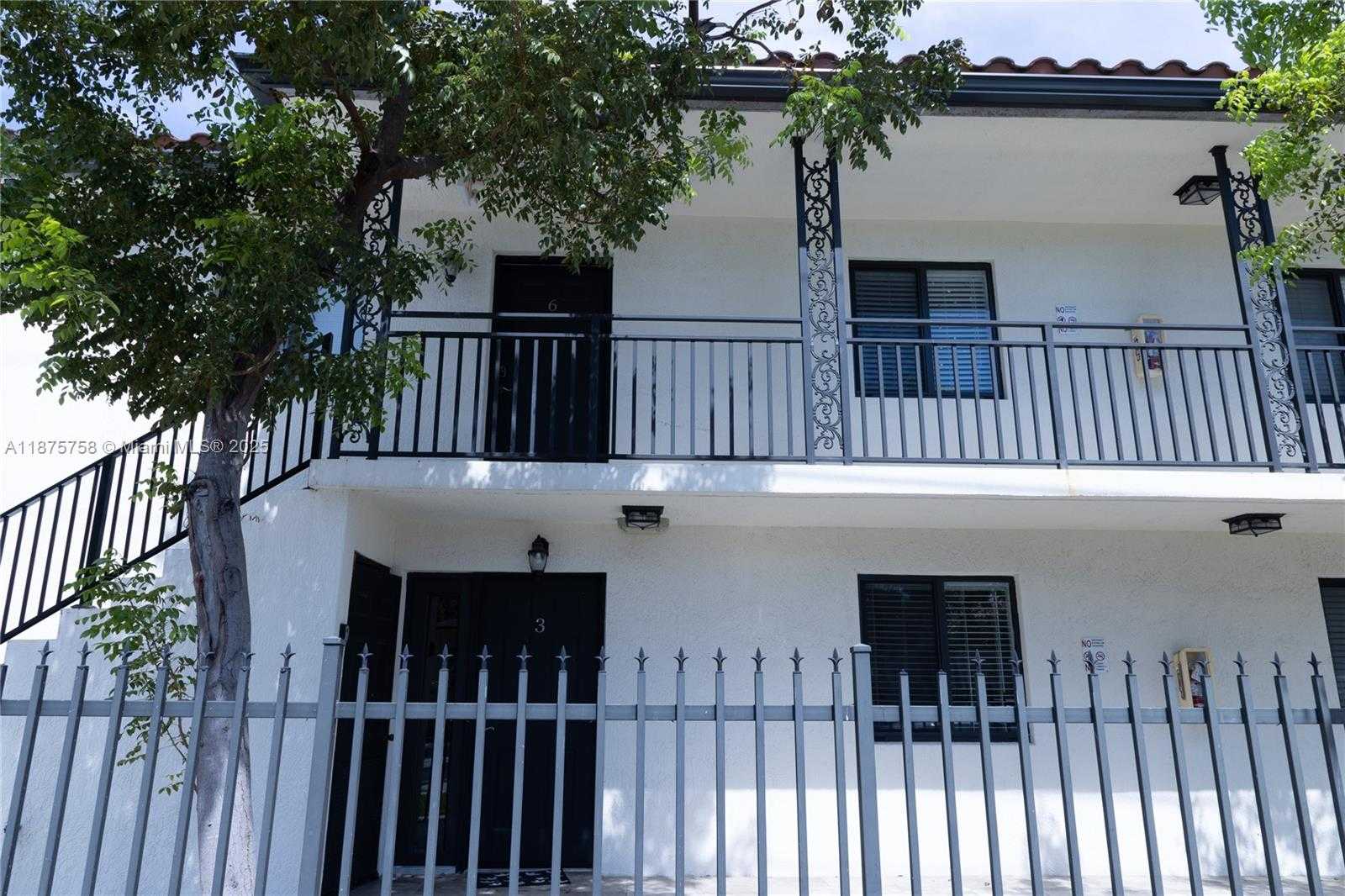 Small Image of 1375 SOUTH WEST 6TH ST, Miami Number 13