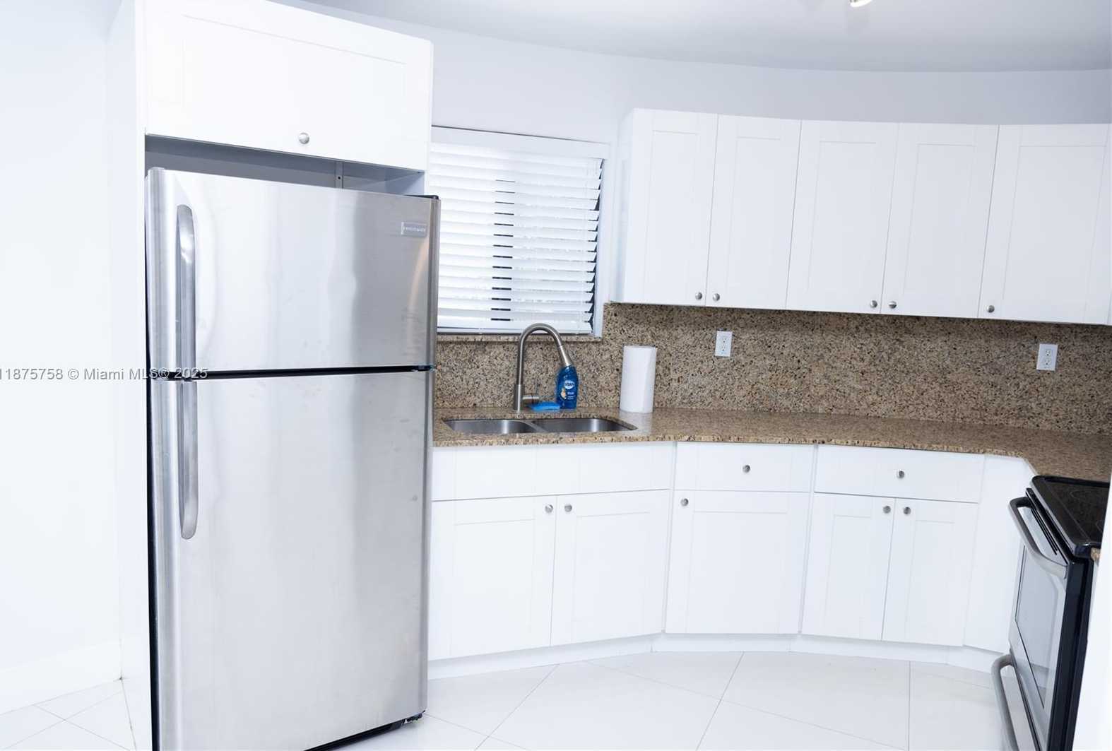 Small Image of 1375 SOUTH WEST 6TH ST, Miami Number 23