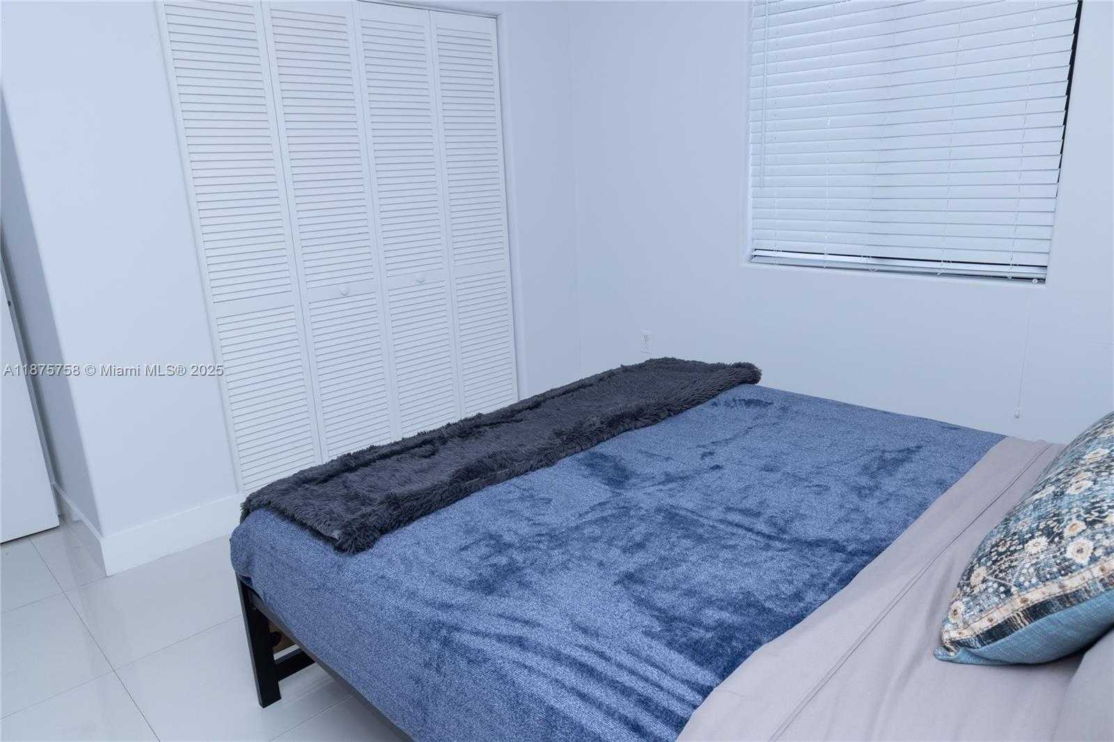 Small Image of 1375 SOUTH WEST 6TH ST, Miami Number 37