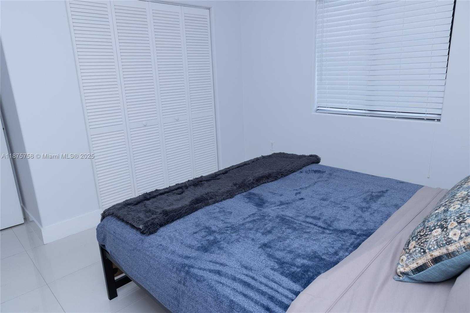 Small Image of 1375 SOUTH WEST 6TH ST, Miami Number 38
