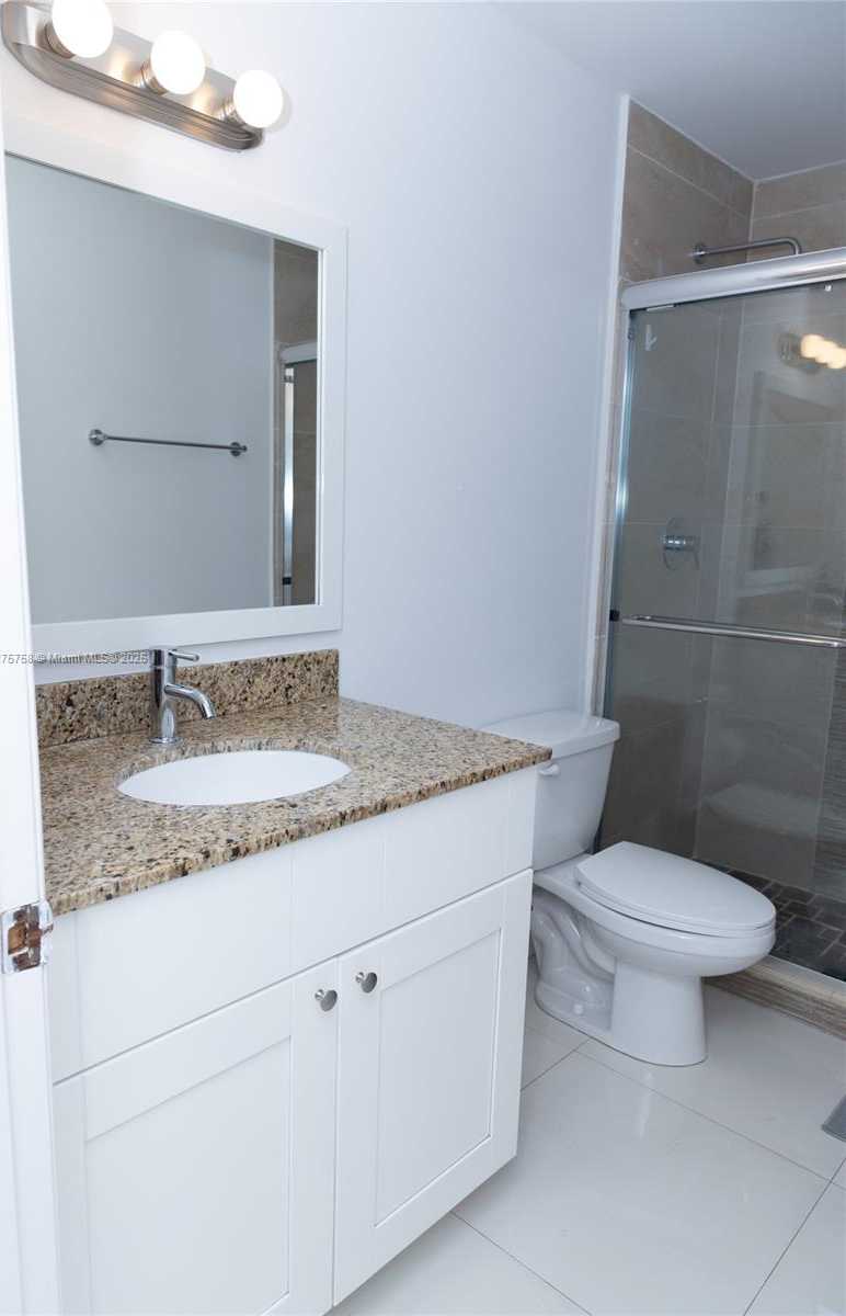 Small Image of 1375 SOUTH WEST 6TH ST, Miami Number 43