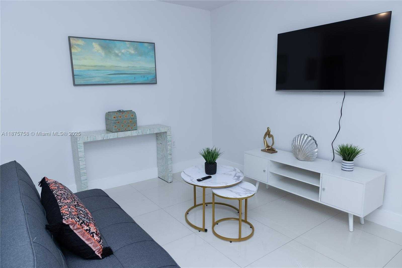 Small Image of 1375 SOUTH WEST 6TH ST, Miami Number 44