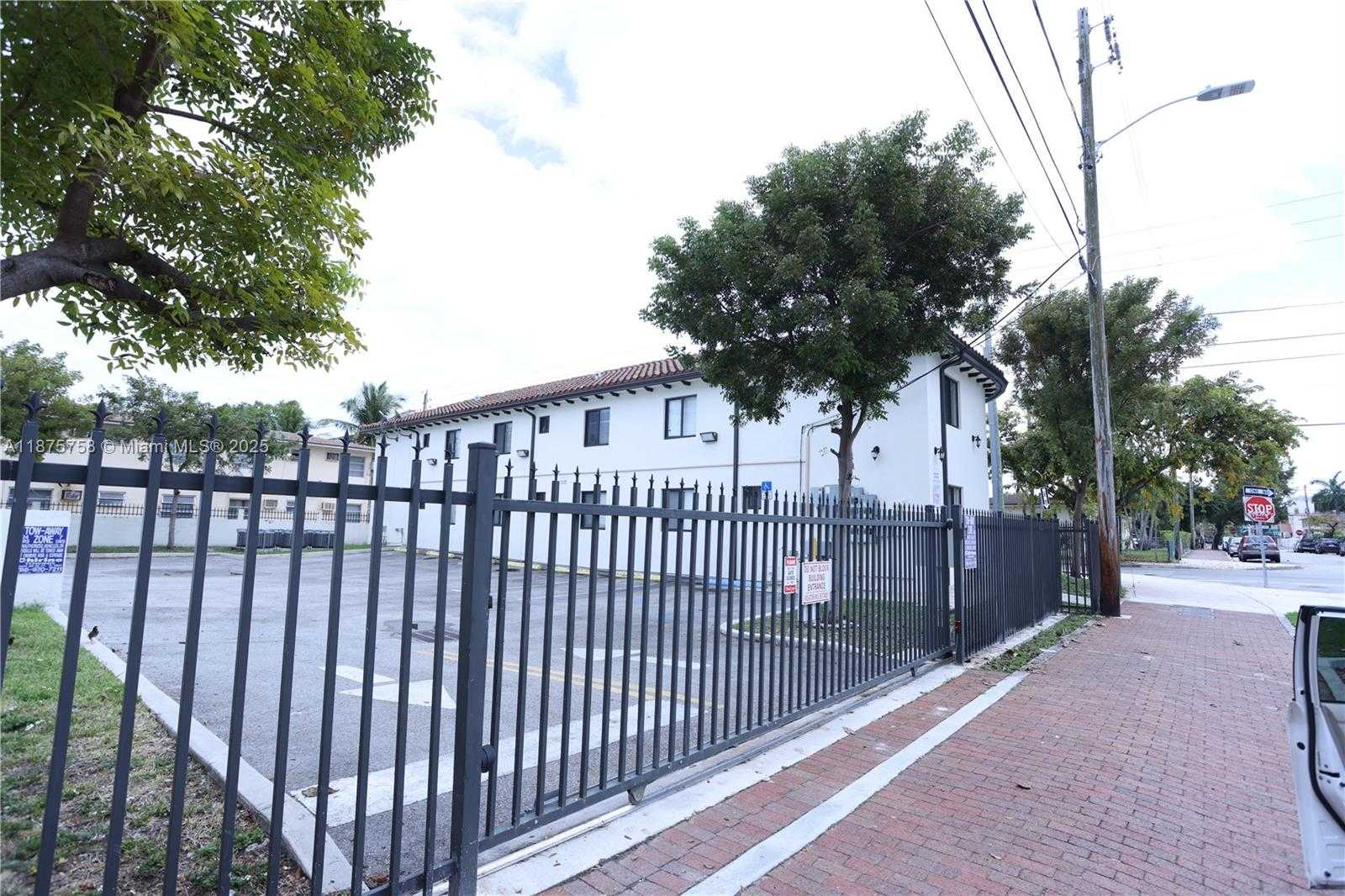 Small Image of 1375 SOUTH WEST 6TH ST, Miami Number 48