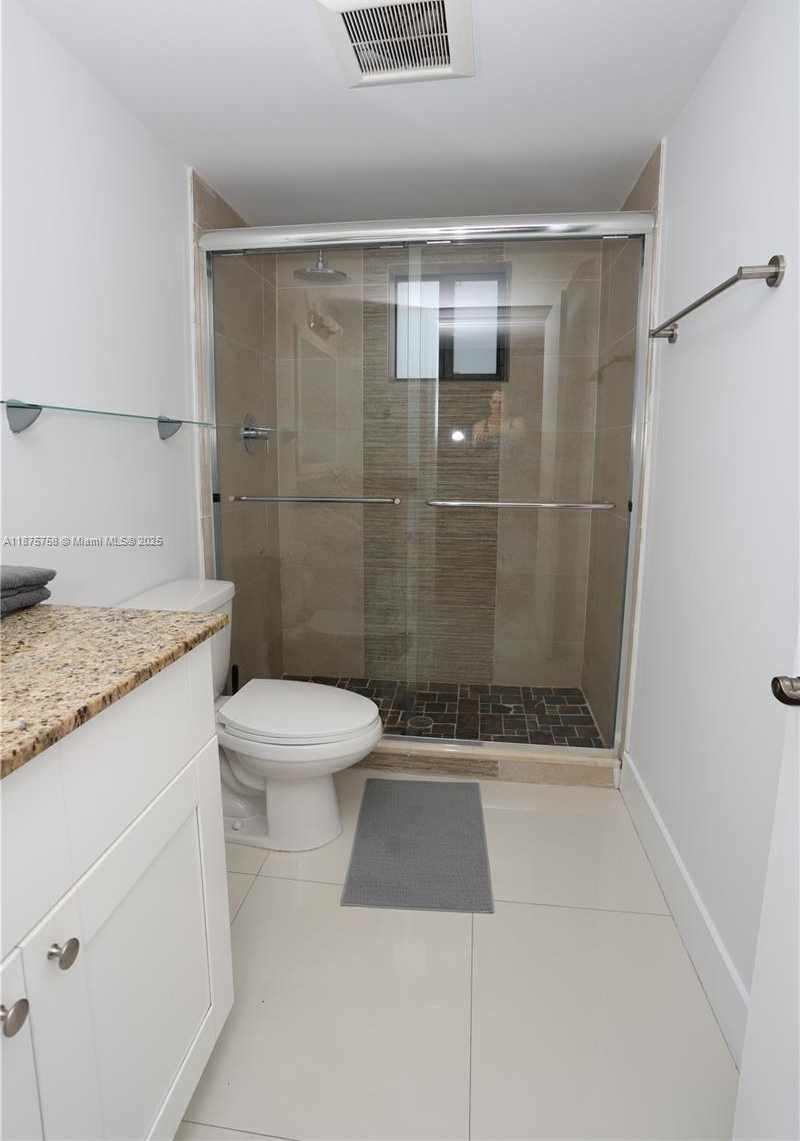 Small Image of 1375 SOUTH WEST 6TH ST, Miami Number 60