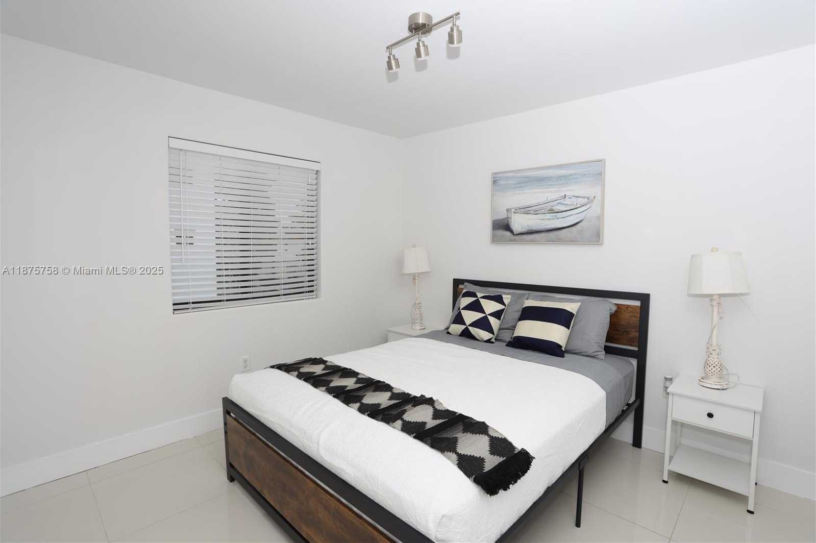 Small Image of 1375 SOUTH WEST 6TH ST, Miami Number 69