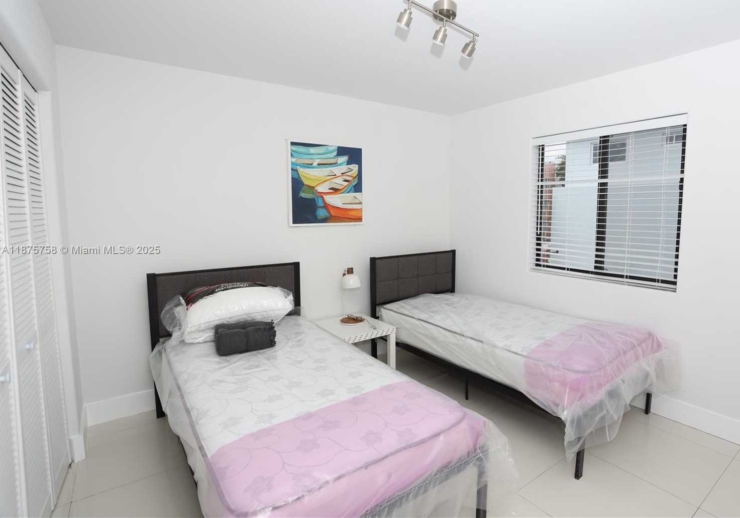 Small Image of 1375 SOUTH WEST 6TH ST, Miami Number 71