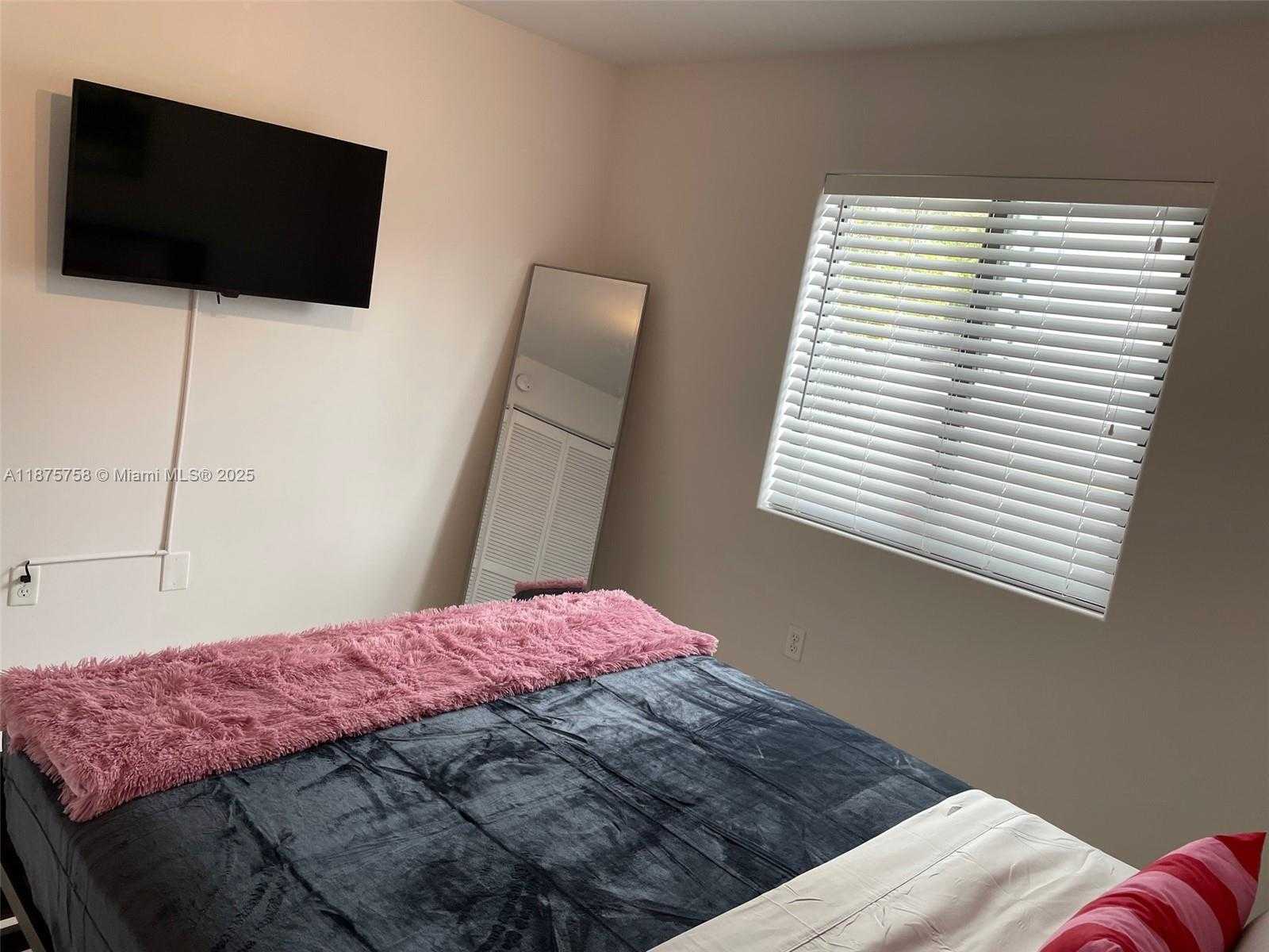 Small Image of 1375 SOUTH WEST 6TH ST, Miami Number 80
