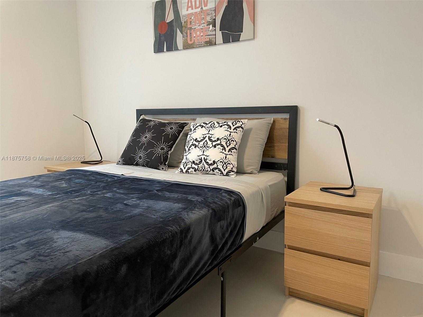Small Image of 1375 SOUTH WEST 6TH ST, Miami Number 82