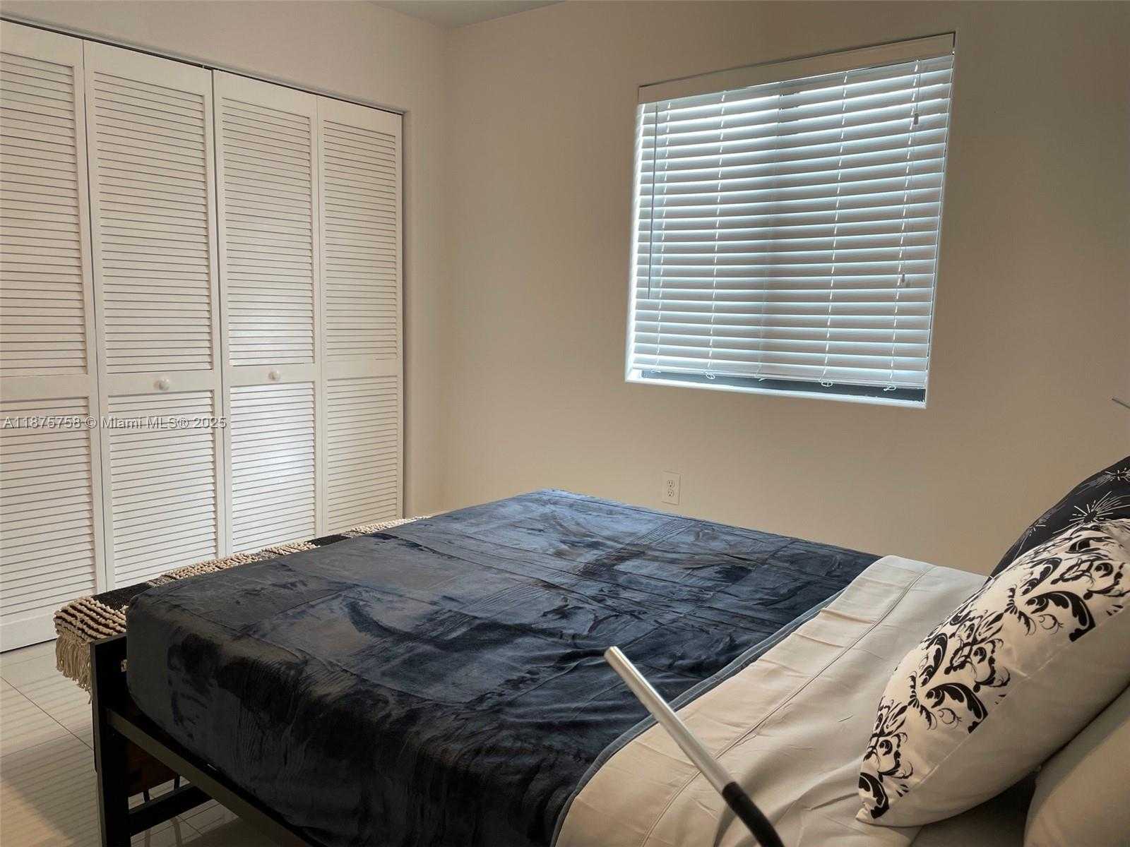 Small Image of 1375 SOUTH WEST 6TH ST, Miami Number 83