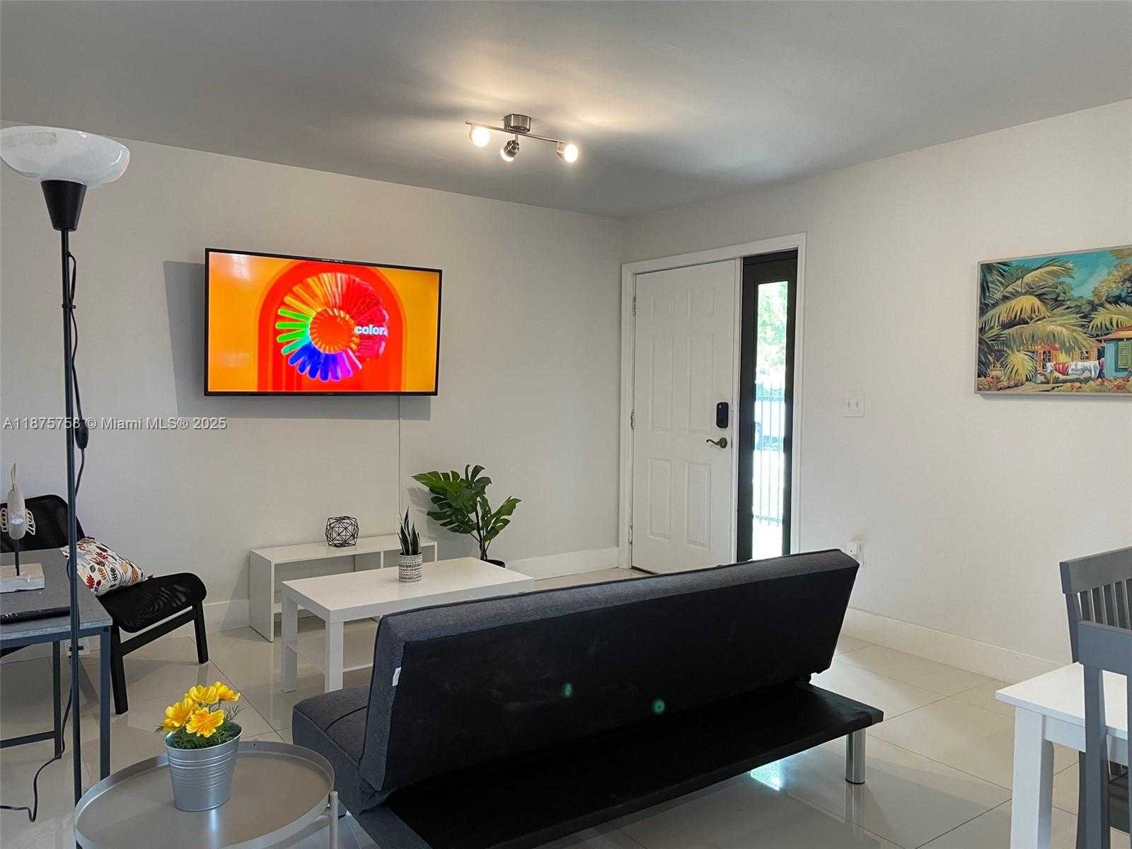 Small Image of 1375 SOUTH WEST 6TH ST, Miami Number 84