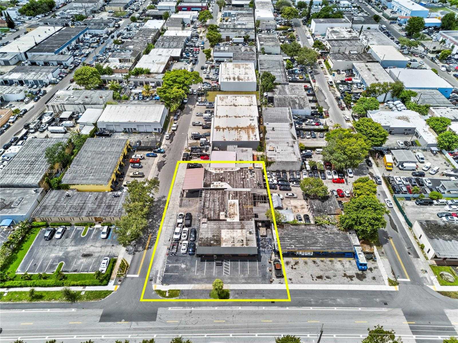 Small Image of Hollywood Number 11