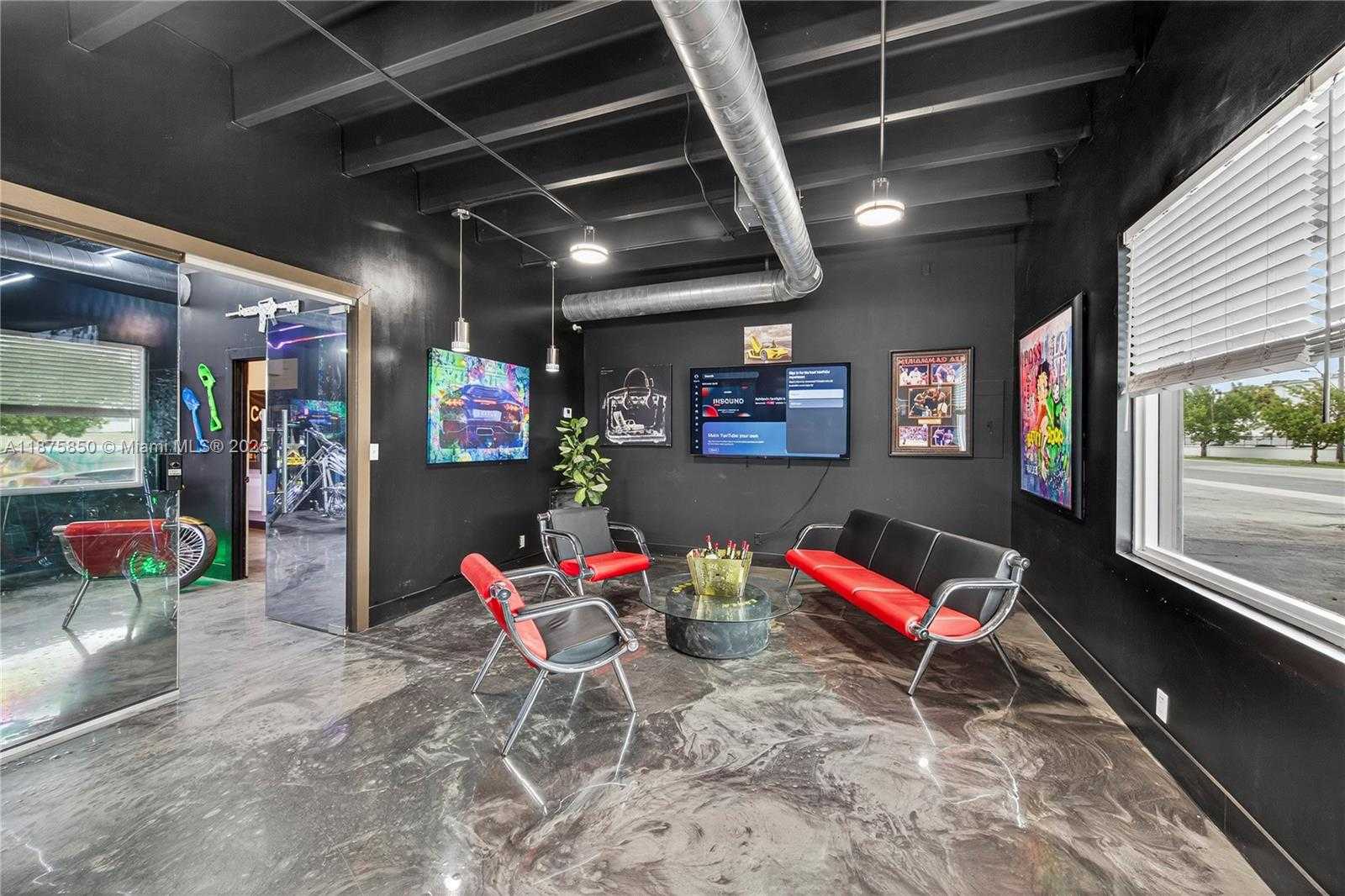 Small Image of Hollywood Number 56