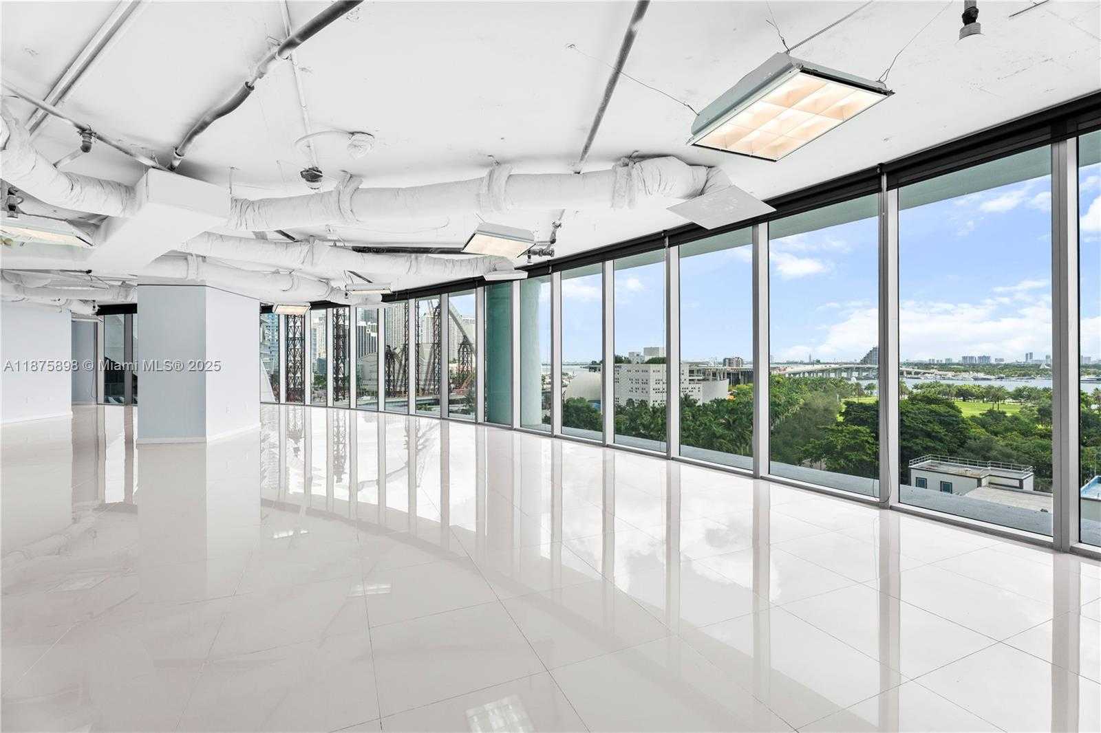 Small Image of 900 BISCAYNE BLVD #O-1001, Miami Number 2
