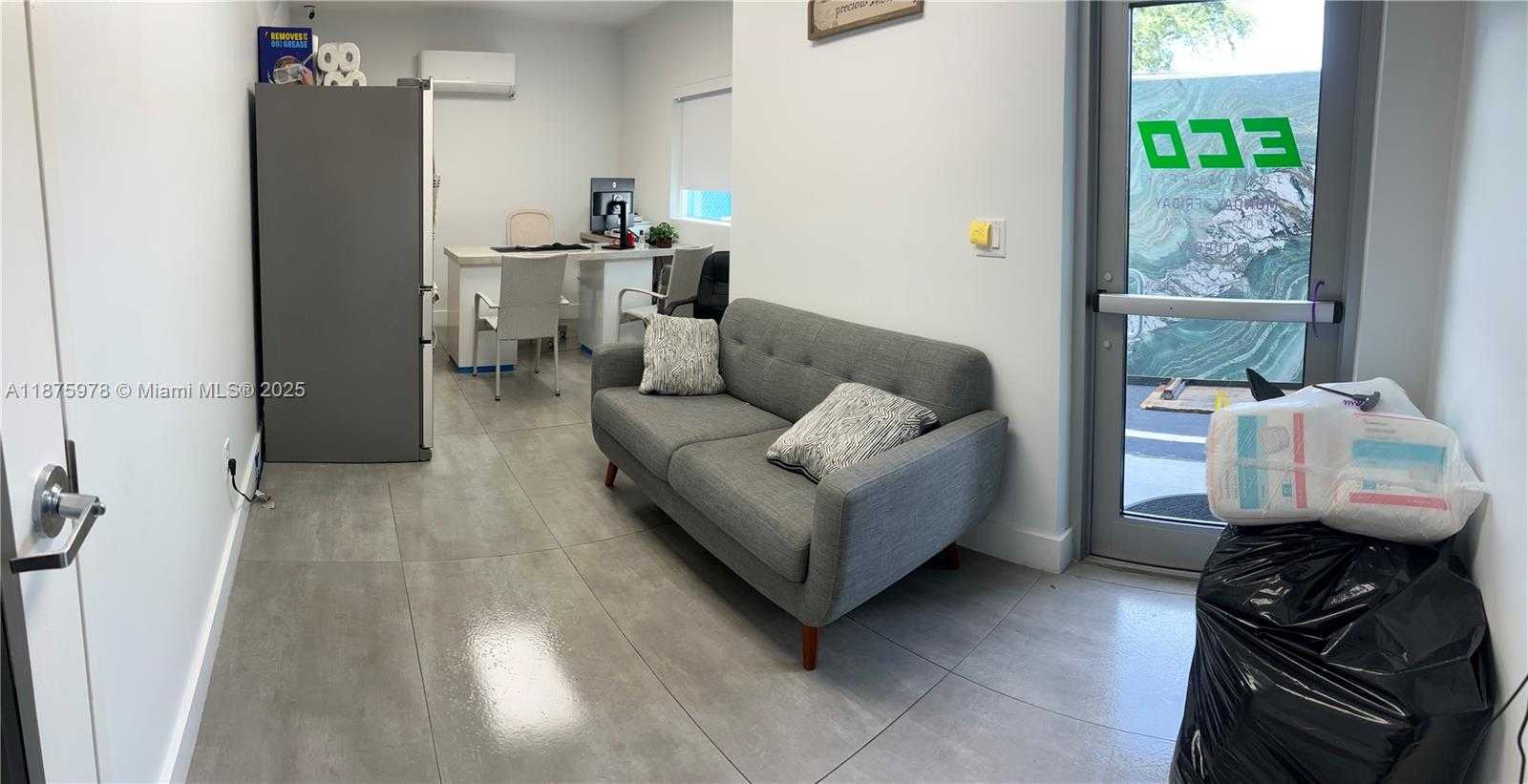 Small Image of 2757 WEST 77TH PL, Hialeah Number 6