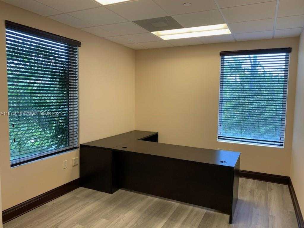 Small Image of 2750 NORTH EAST 185TH ST #202, Aventura Number 4