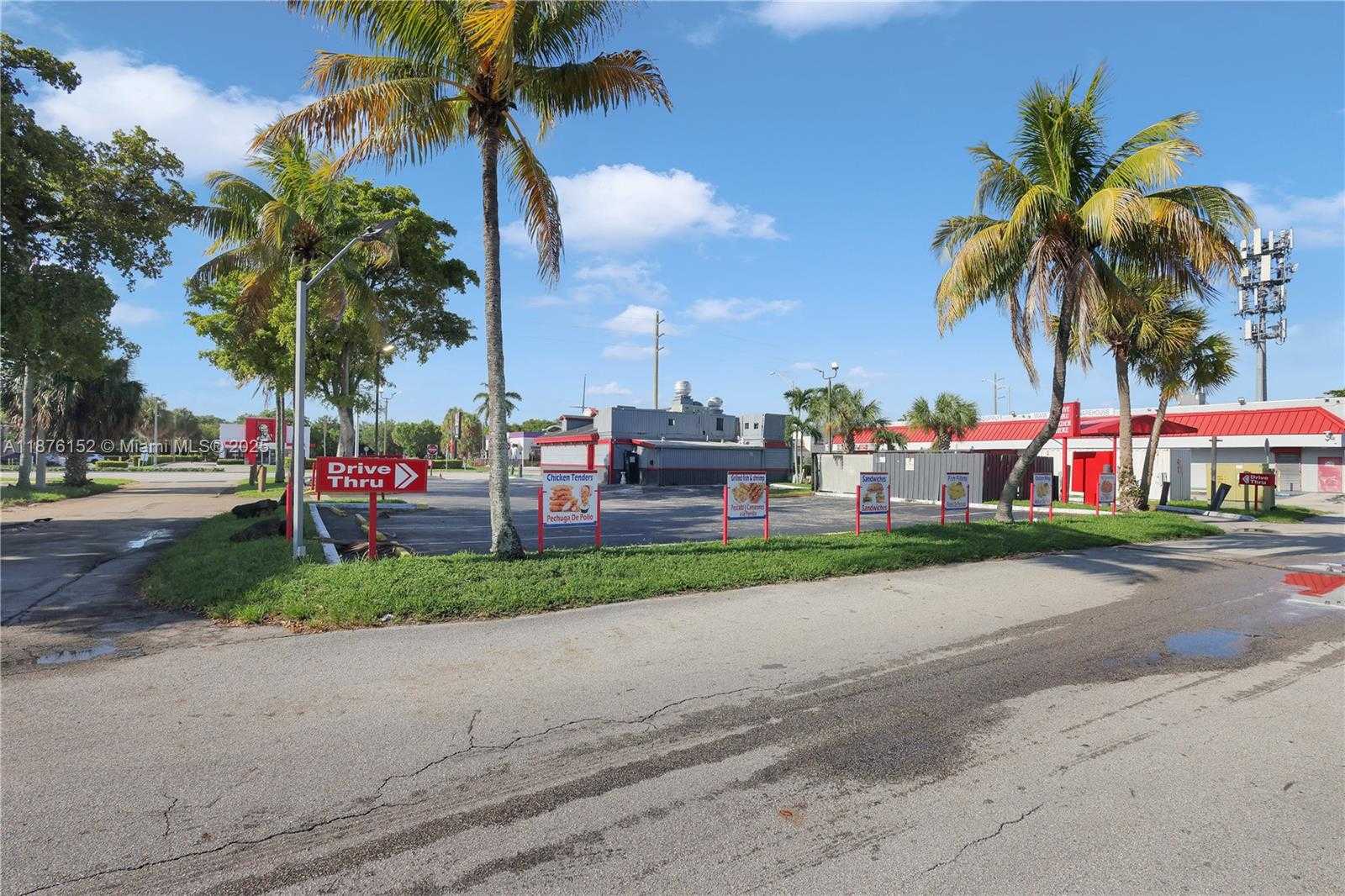Small Image of 4775 NORTH WEST 183RD ST, Miami Gardens Number 10