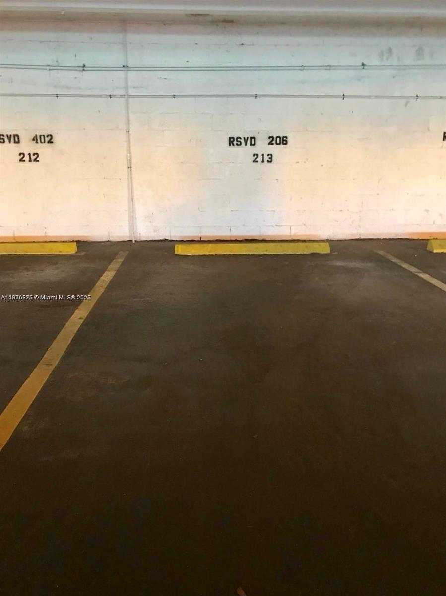 Small Image of 12550 BISCAYNE BLVD #206, North Miami Number 12