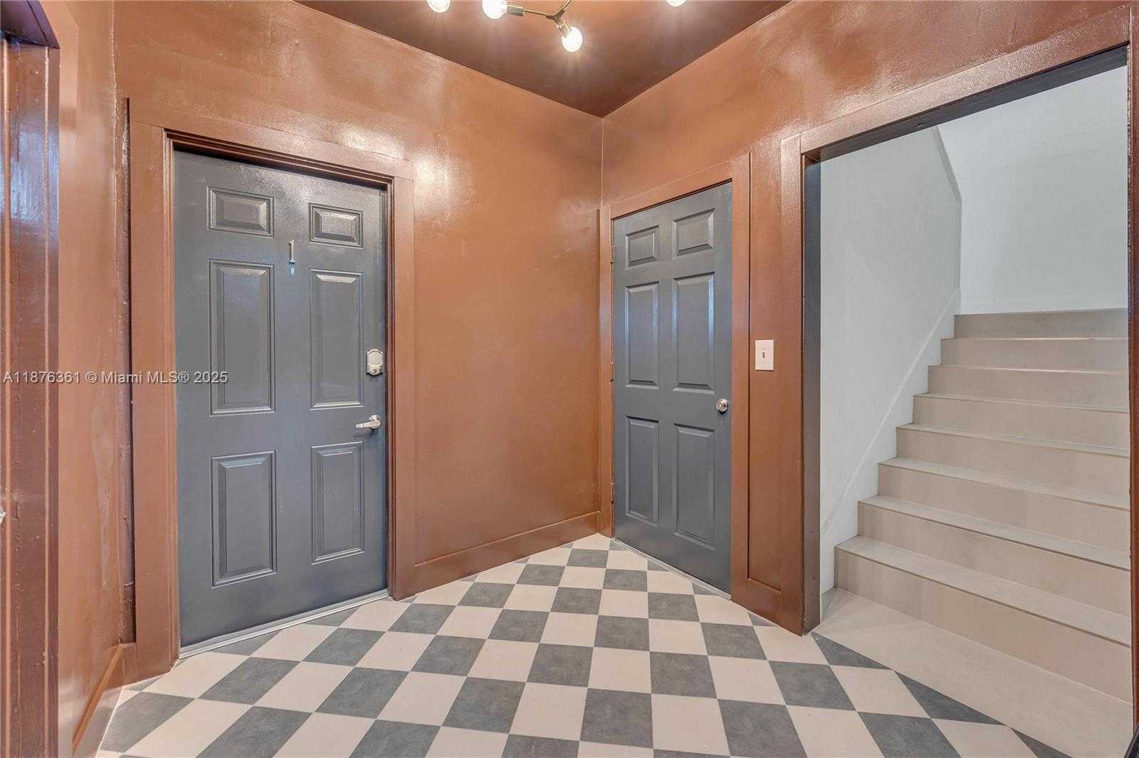 Small Image of 893 NORTH EAST 81ST ST, Miami Number 11
