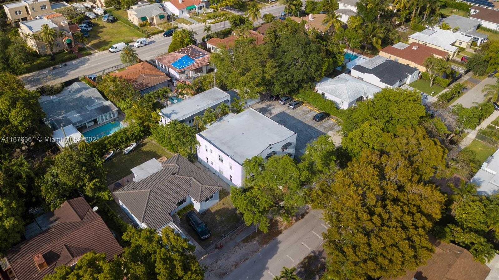 Small Image of 893 NORTH EAST 81ST ST, Miami Number 21