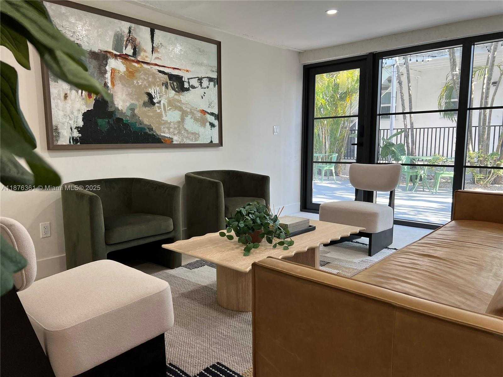 Small Image of 893 NORTH EAST 81ST ST, Miami Number 9