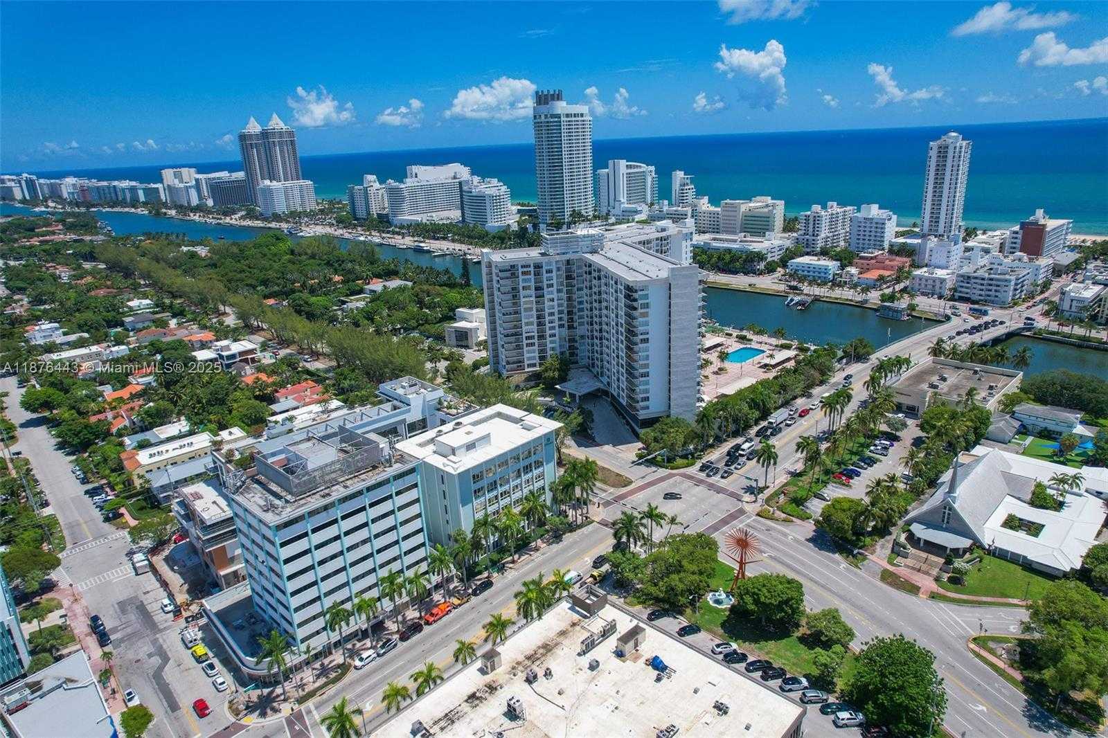 Small Image of 4100 PINE TREE DR, Miami Beach Number 4