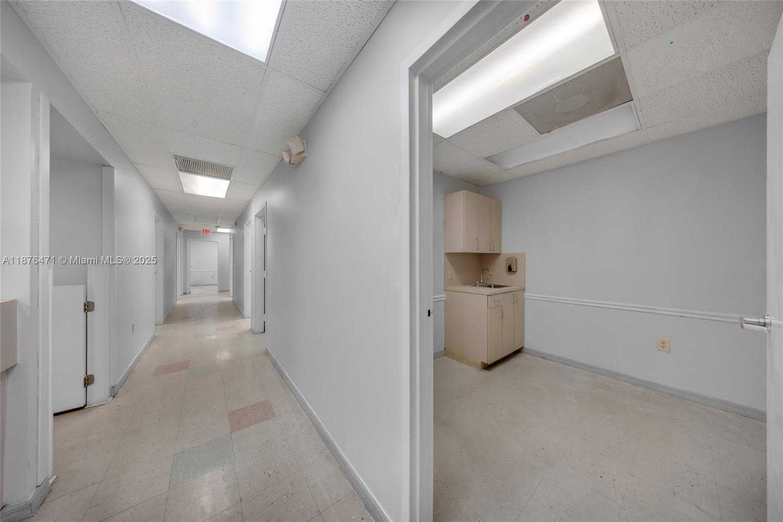 Small Image of 2901 NORTH WEST 17TH AVE, Miami Number 10