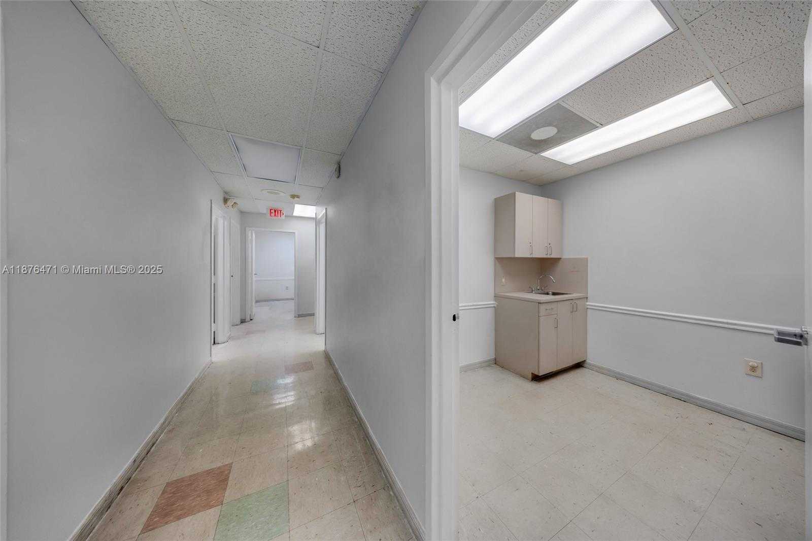Small Image of 2901 NORTH WEST 17TH AVE, Miami Number 13
