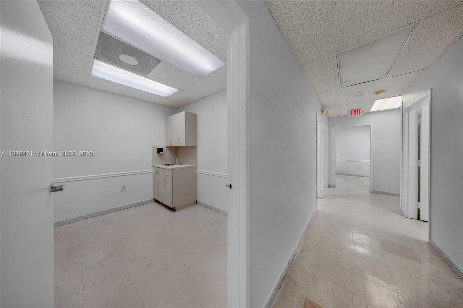 Small Image of 2901 NORTH WEST 17TH AVE, Miami Number 14