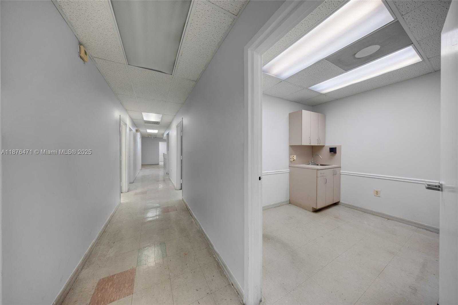 Small Image of 2901 NORTH WEST 17TH AVE, Miami Number 16