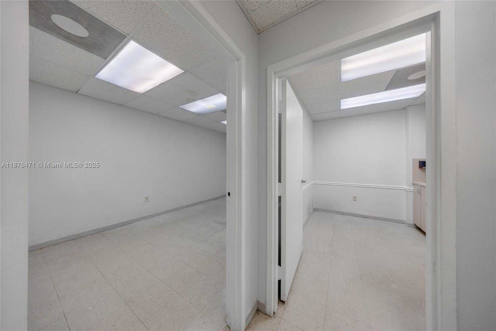 Small Image of 2901 NORTH WEST 17TH AVE, Miami Number 18