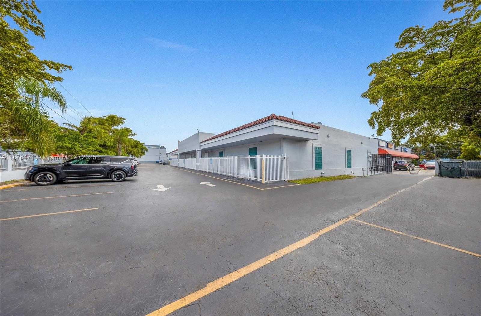 Small Image of 2901 NORTH WEST 17TH AVE, Miami Number 24