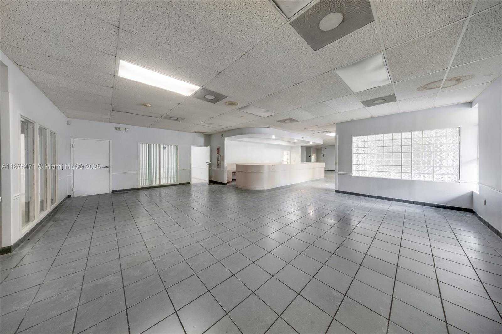 Small Image of 2901 NORTH WEST 17TH AVE, Miami Number 27