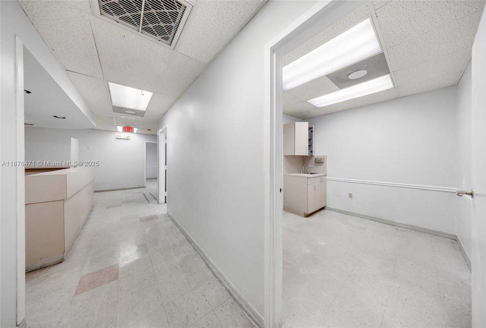 Small Image of 2901 NORTH WEST 17TH AVE, Miami Number 39