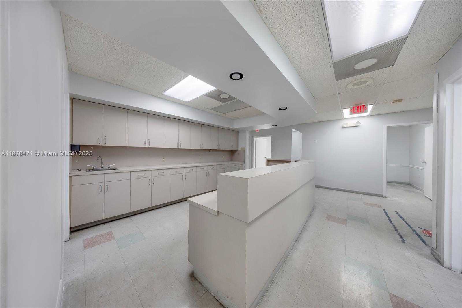 Small Image of 2901 NORTH WEST 17TH AVE, Miami Number 40