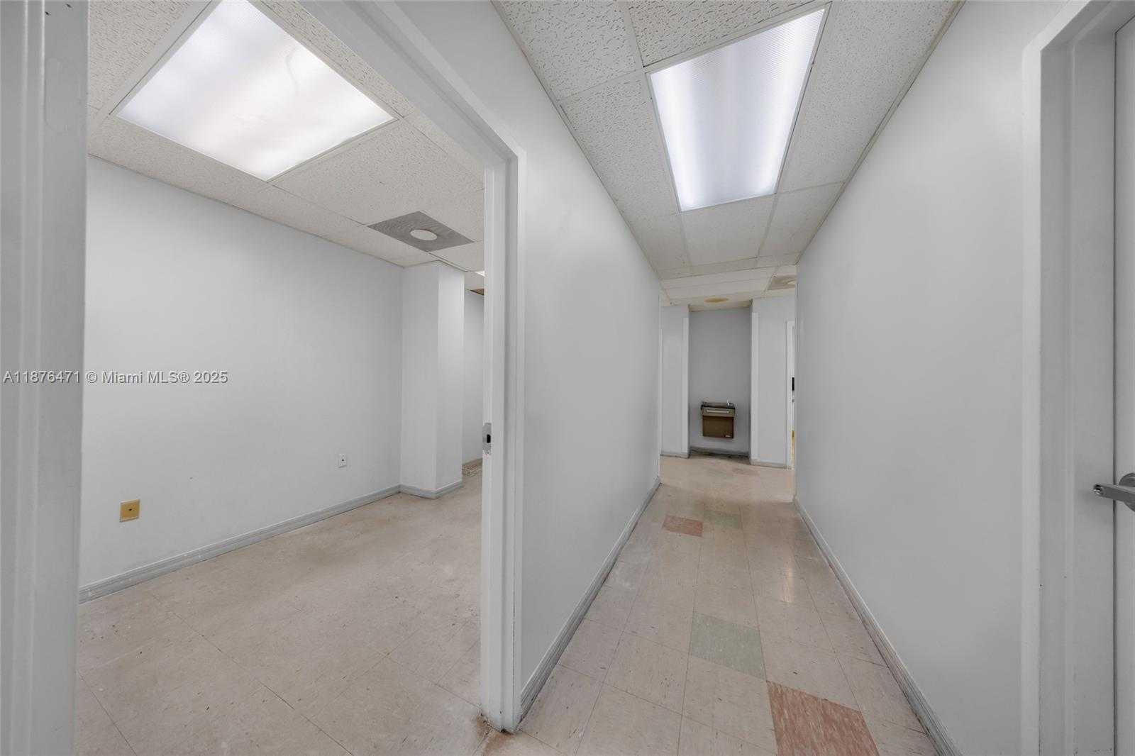 Small Image of 2901 NORTH WEST 17TH AVE, Miami Number 48
