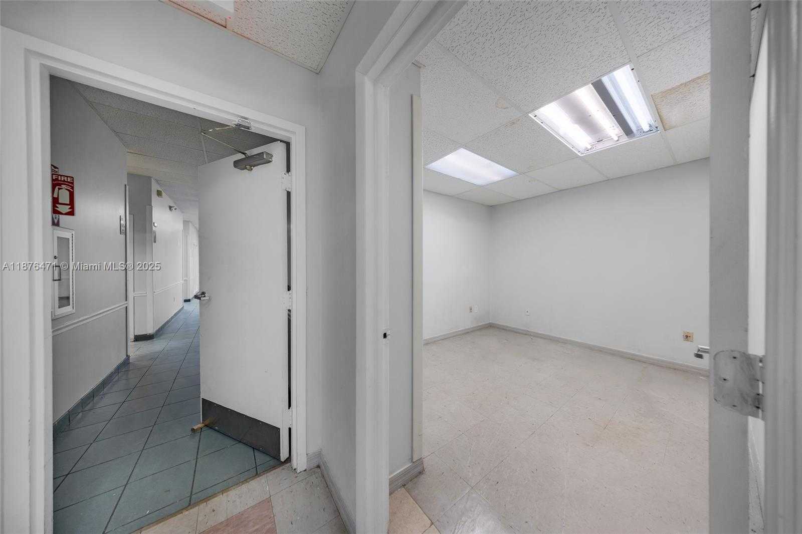 Small Image of 2901 NORTH WEST 17TH AVE, Miami Number 62