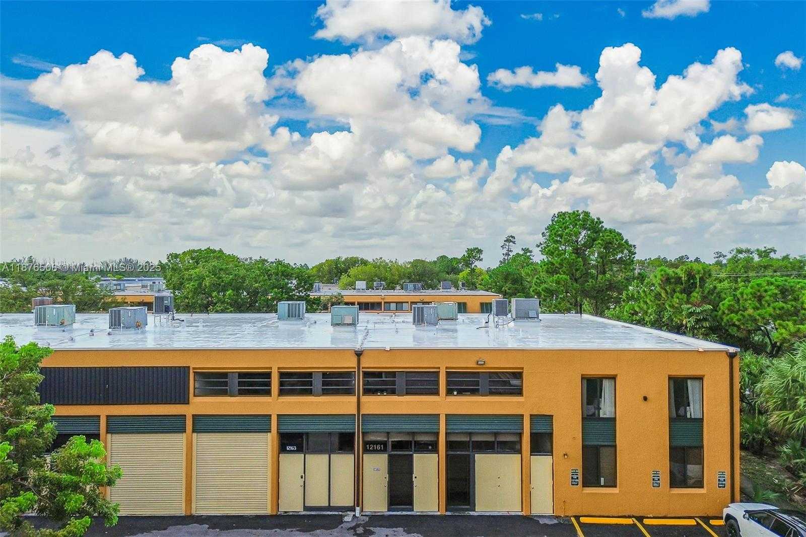 Small Image of 12161 SOUTH WEST 132ND CT #2, Miami Number 4