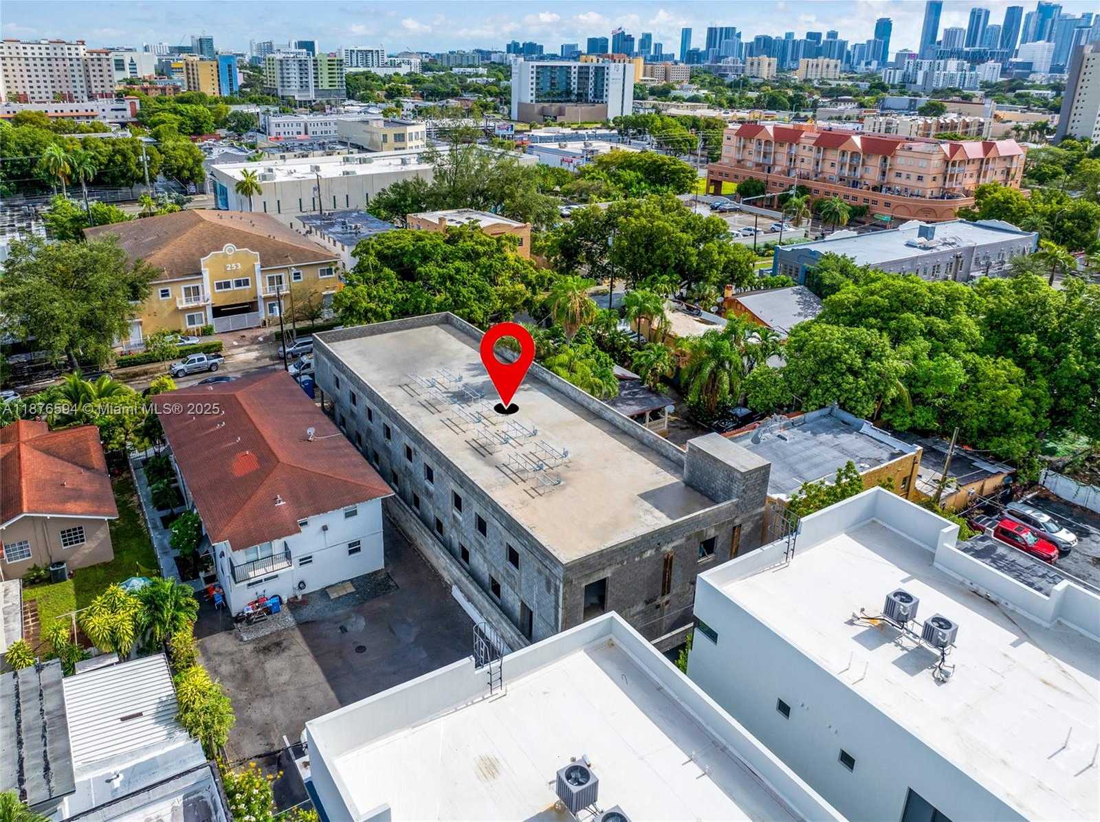 Small Image of 1254 SOUTH WEST 2ND ST, Miami Number 10
