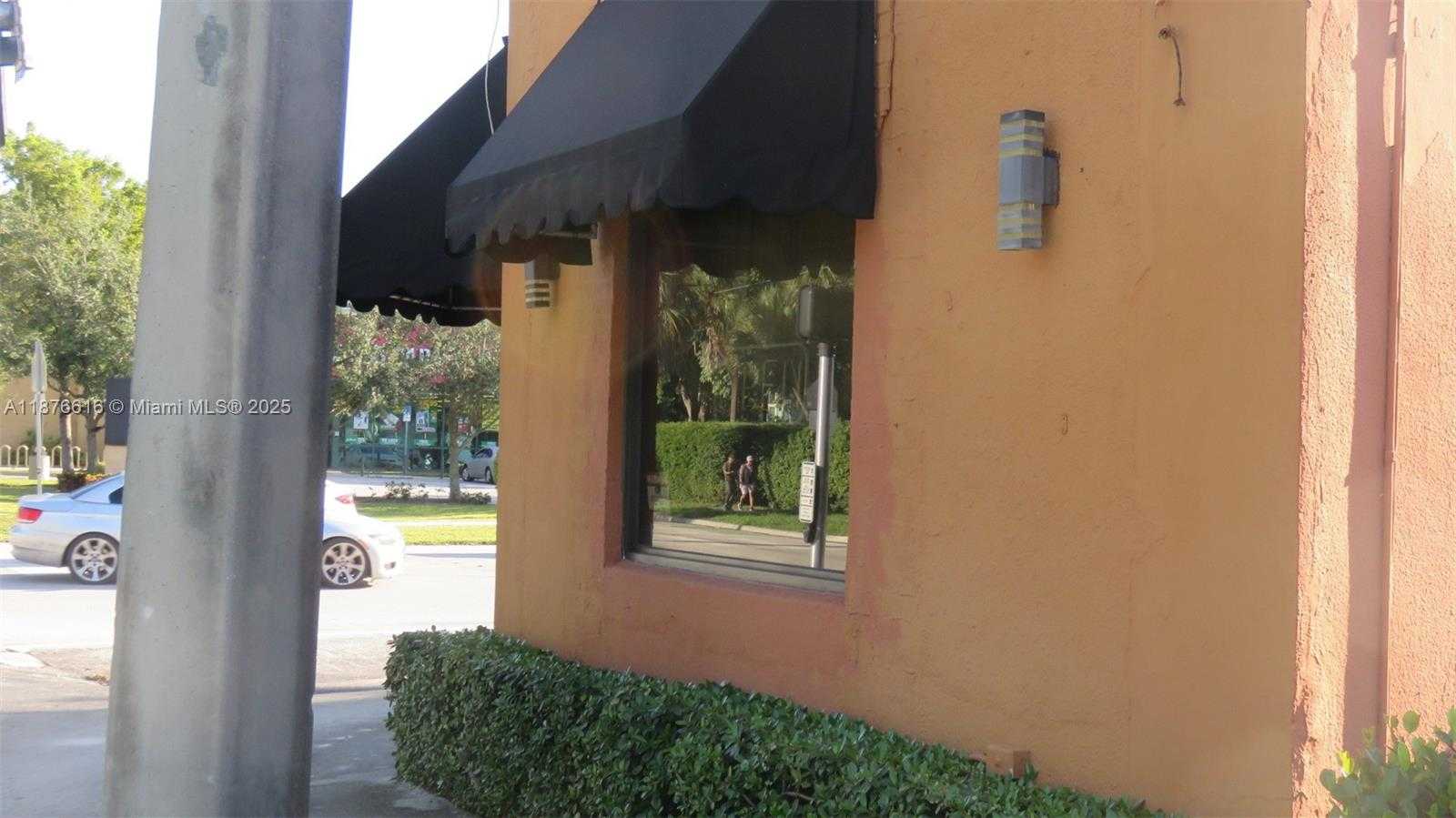Small Image of 600 SOUTH DIXIE HWY W, Pompano Beach Number 5