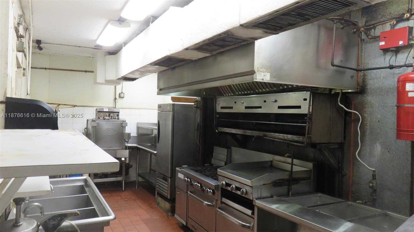 Small Image of 600 SOUTH DIXIE HWY W, Pompano Beach Number 7