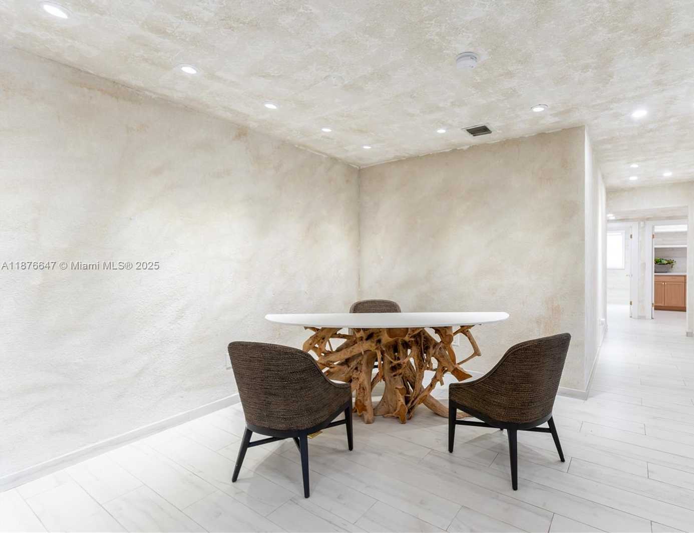 Small Image of 5801 SOUTH WEST 40TH ST #E & F, Miami Number 16