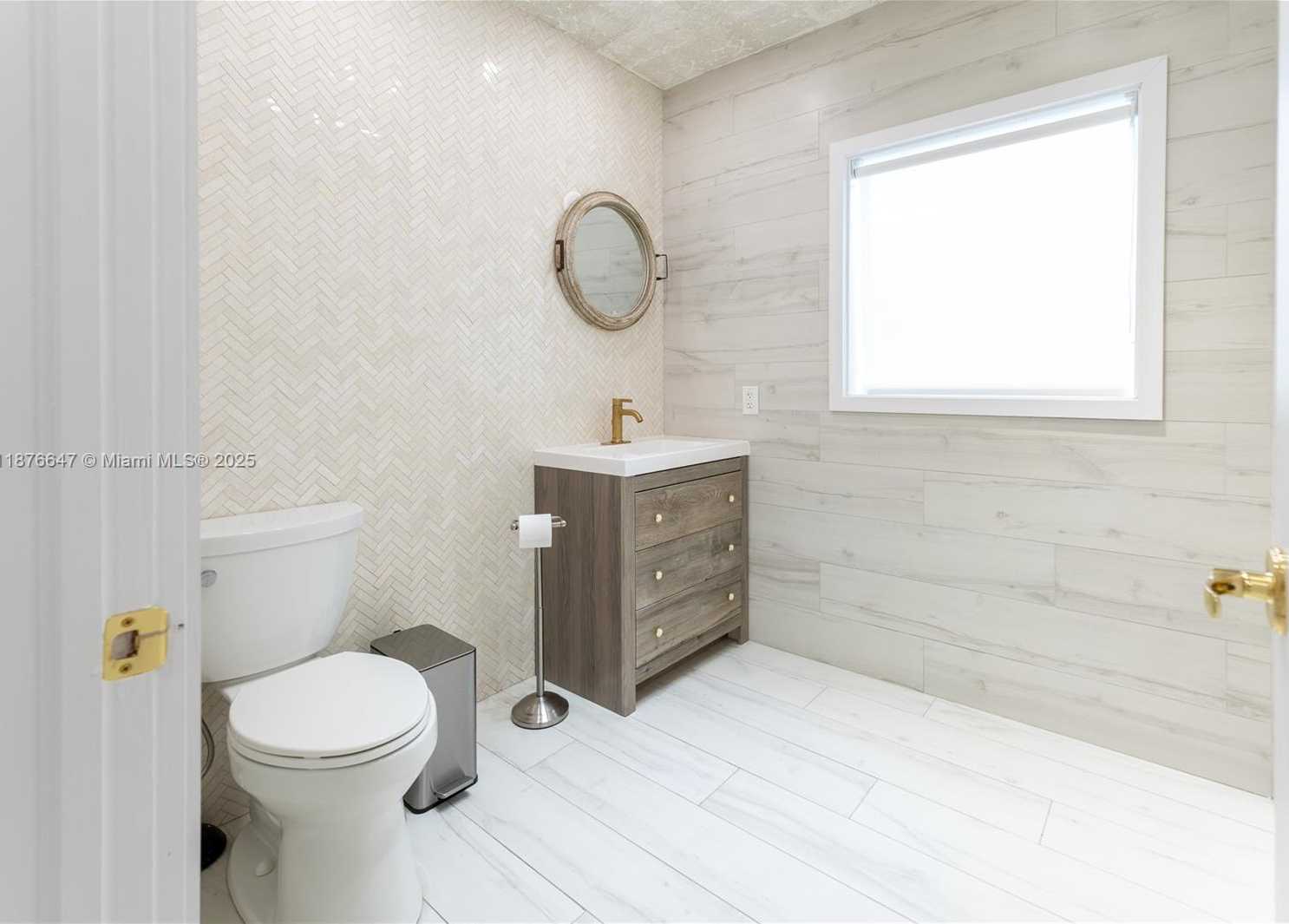 Small Image of 5801 SOUTH WEST 40TH ST #E & F, Miami Number 22
